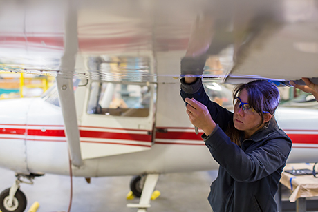 Du học Mỹ - Bảo dưỡng Hàng không (Aviation Maintenance Technology) - South Seattle College